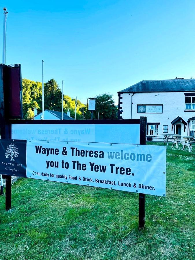 The Yew Tree At Longhope Motel Exterior photo